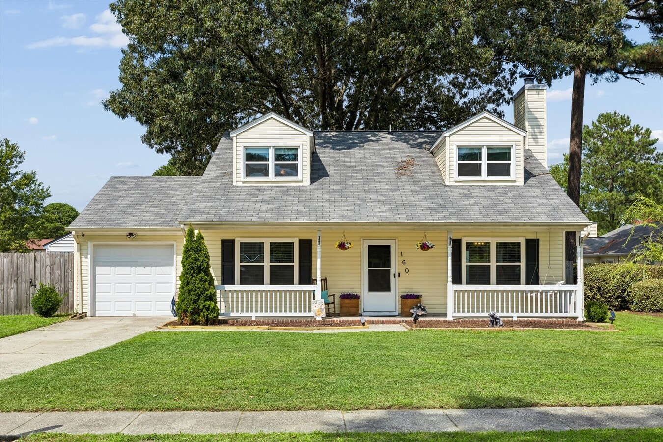 Photo - 160 Fairmont Dr