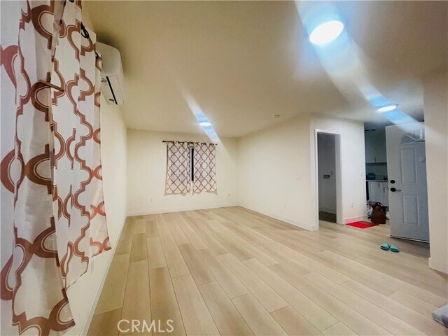 65 E Forest Ave