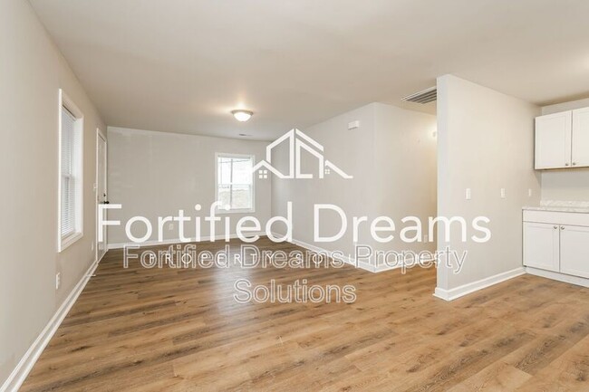 Photo - 3718 Tech Ave