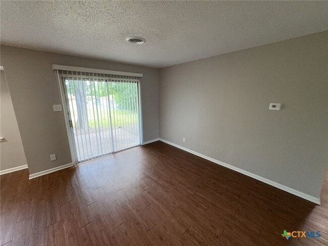Photo - 1205 Kathey Dr