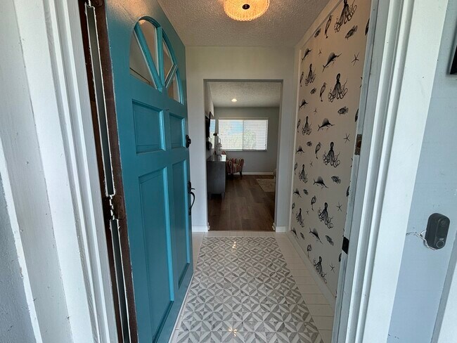 Photo - 30 Sea Harbor Dr W