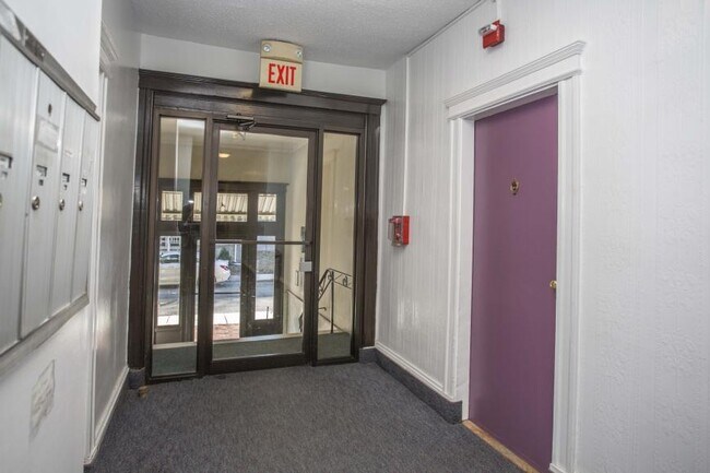 Photo - 2 bedroom in Boston MA 02135