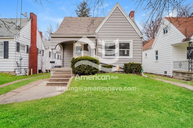 Building Photo - 1736 Mansfield Rd