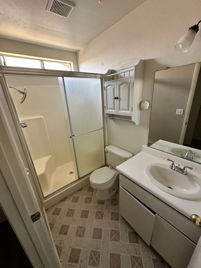 Photo - 1359 Dove St