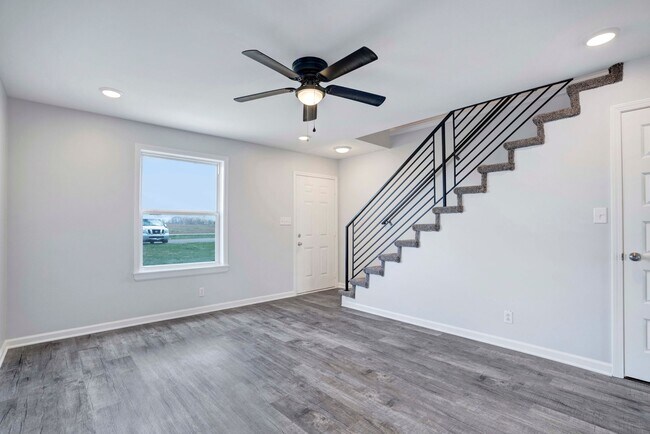 Photo - 1108 Pembroke Oak Grove Rd Unidad 20