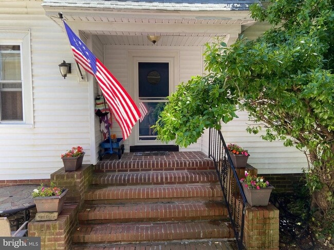 Photo - 7103 Ventnor Ave House