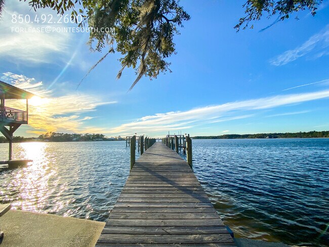 Fisherman's Paradise with boat slip included! - Fisherman's Paradise with boat slip included! House