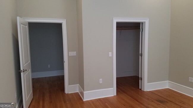 Photo - 119 W Jackson St