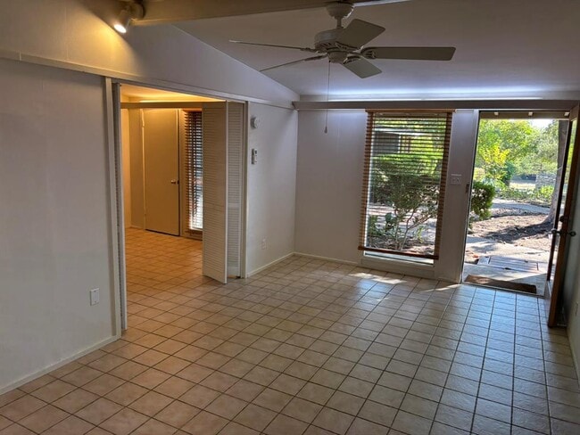 Photo - 1714 Summit View Pl Unit 4