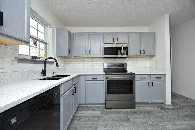 Photo - 3001 Corinth Ln