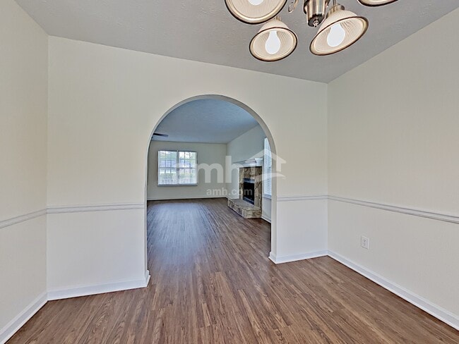 Photo - 2925 Hampton Valley Dr SE