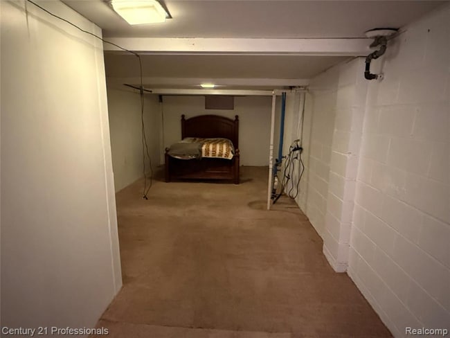 Photo - 1403 E Maxlow Ave