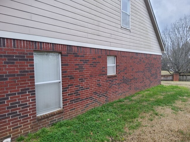 Photo - 10052 Lynham Cove