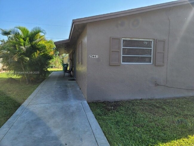 Building Photo - 25443 SW 107th Ct