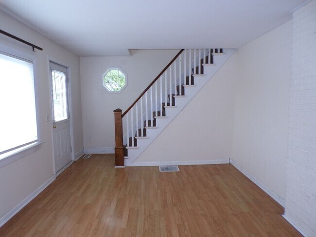 Photo - 228 Main St Unit 228