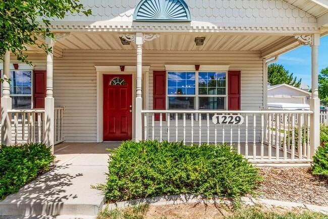 Spacious 3-Bedroom, 2-Bath Home - RV Parking! - Spacious 3-Bedroom, 2-Bath Home - RV Parking!