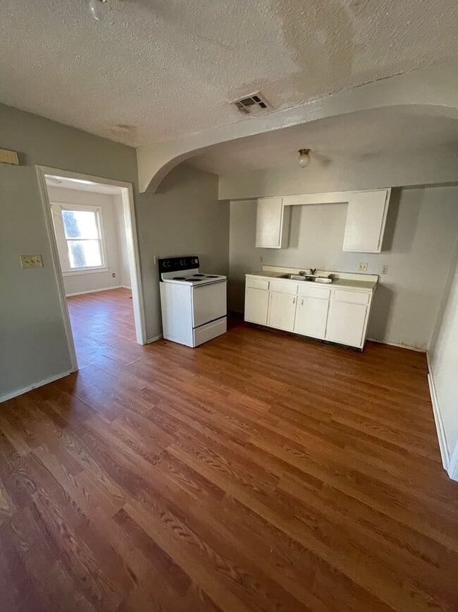 Photo - N J St. Duplex Apartment Unit 2904 N J St.