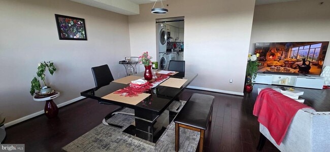 Photo - 3709 S George Mason Dr Unit 1410