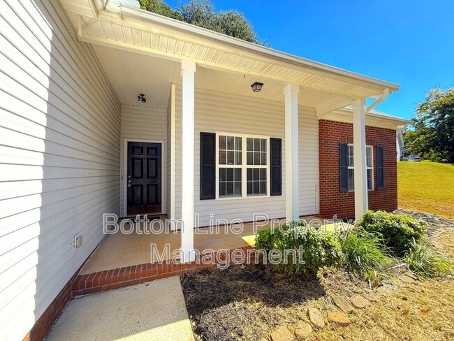 Photo - 1020 Stinson Glen Ln