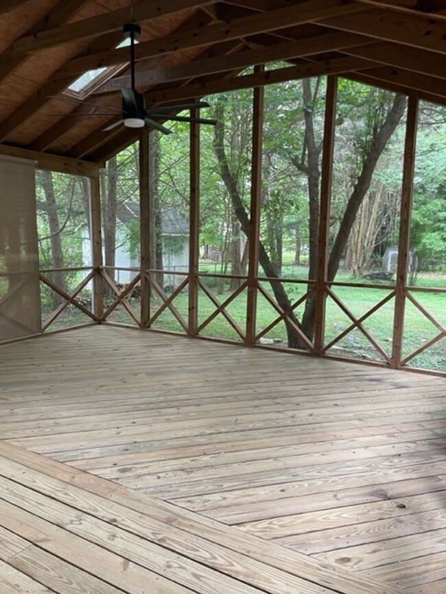 Photo - Nice 3 Bedroom home with great outdoor space