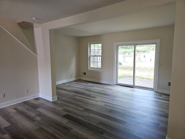 Photo - 302 N 11th St Unit 17 Troy Lane