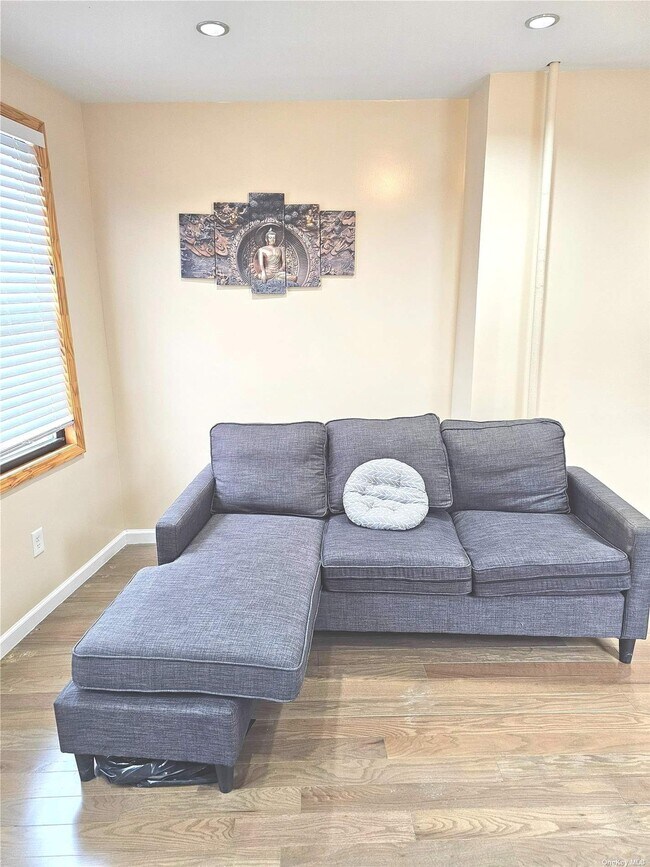 Photo - 96-02-96101 101st Ave Unit 1