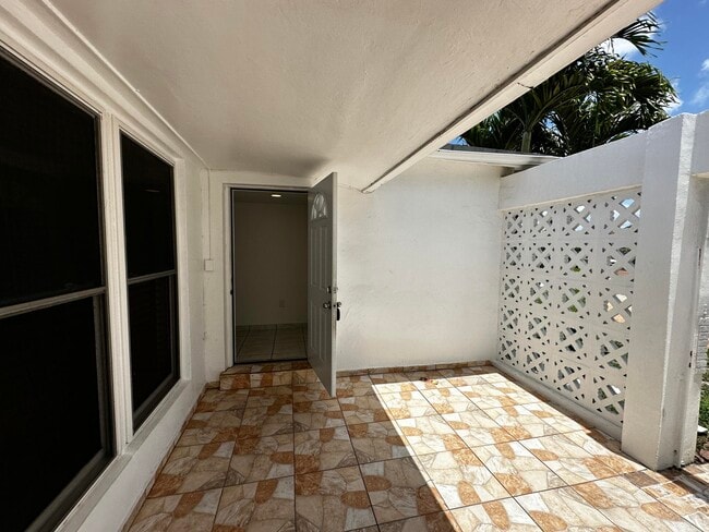Photo - 7725 Grandview Blvd