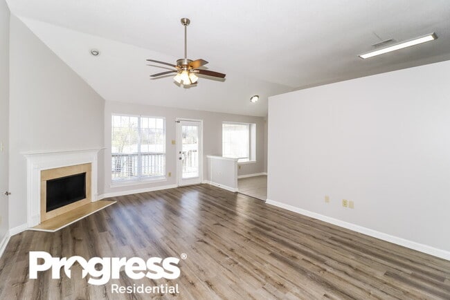 Photo - 6175 Lakefront Dr