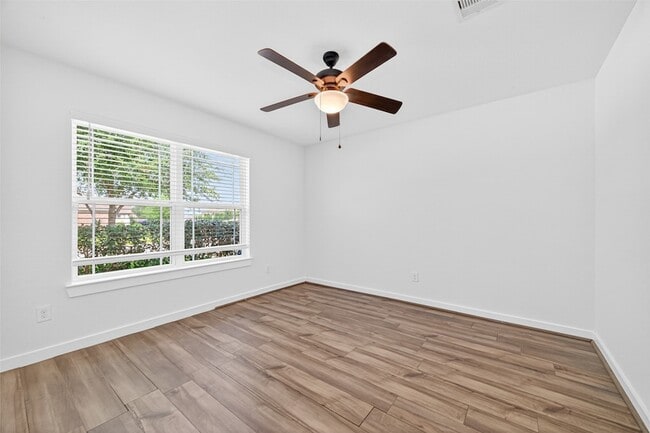 Photo - 16307 Rockdale Landing Dr
