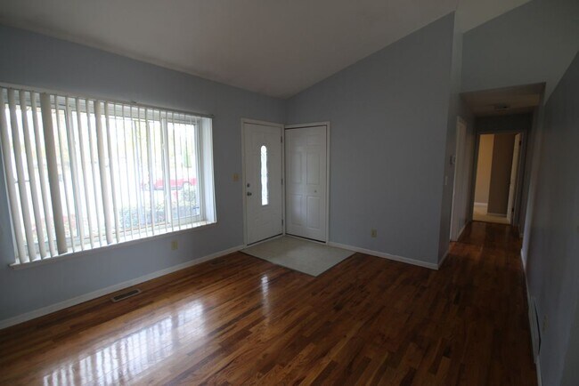 Photo - 2063 Champagne Dr