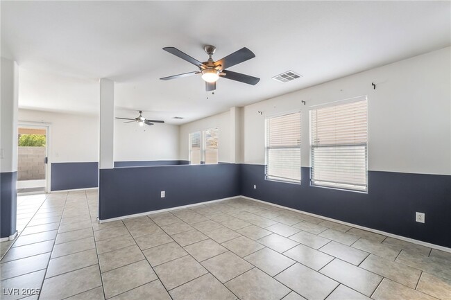 Photo - 325 Silverado Pines Ave