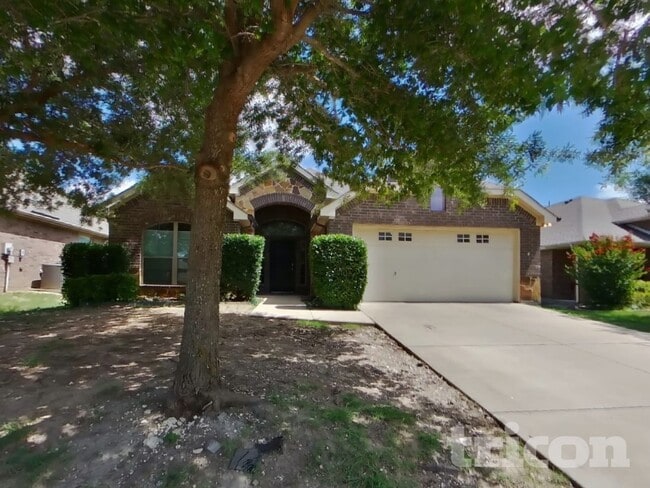 Photo - 207 Range Rd