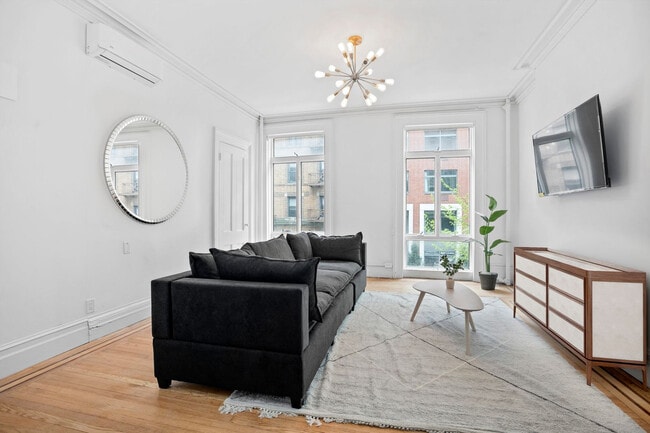 257 W 19th St Unit SI ID1224967P
