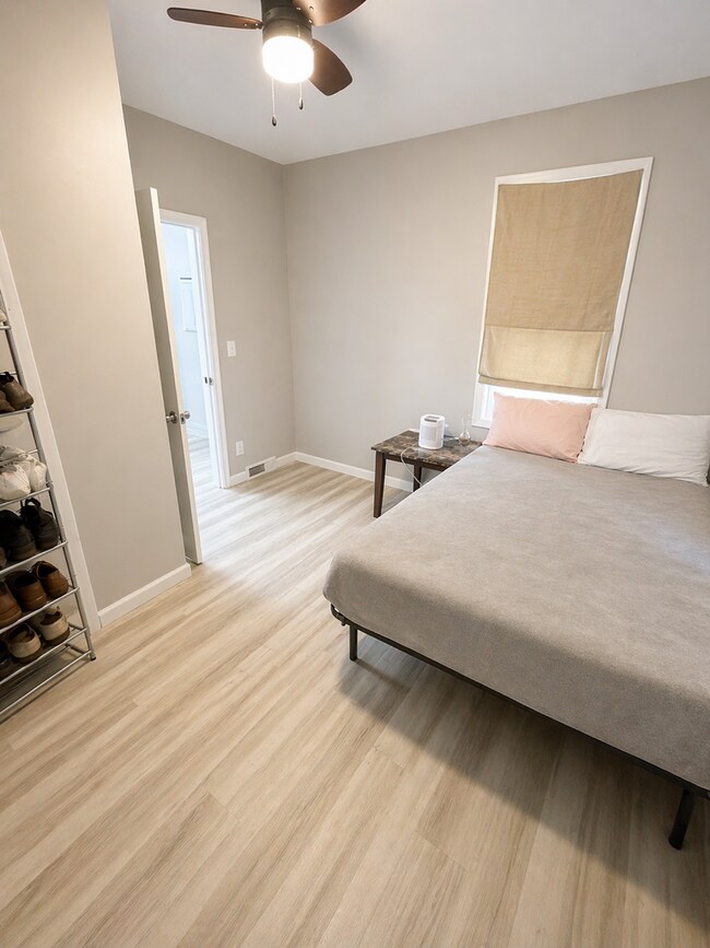 Photo - 906 North 6th Ave E Unit #1 (Lower)