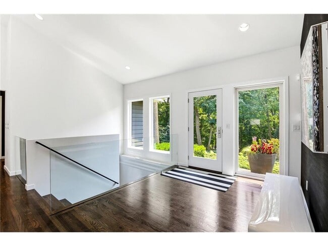 Photo - 20650 Bayview Ct