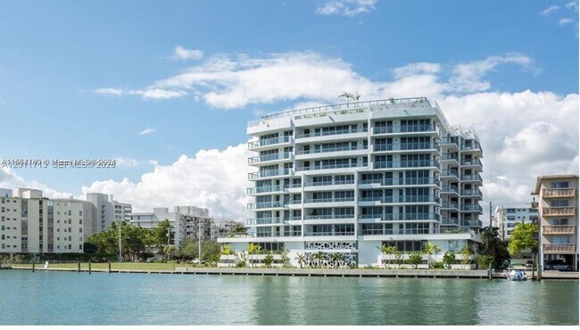 Photo - 9261 E Bay Harbor Dr Unit 302