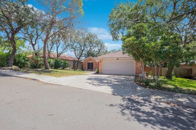 Photo - Updated 3 Bed / 2 Bath One-Story Home in San Antonio – Glen Wood Subdivision