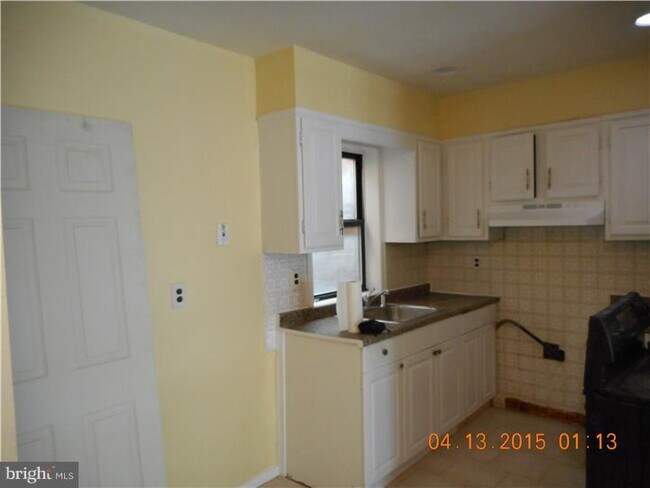 Photo - 755 S Jessup St