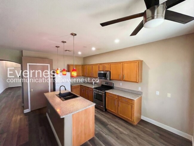 Photo - 2701 Old Bear Canyon St