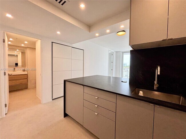 Photo - 2829 Indian Creek Dr Unit 604