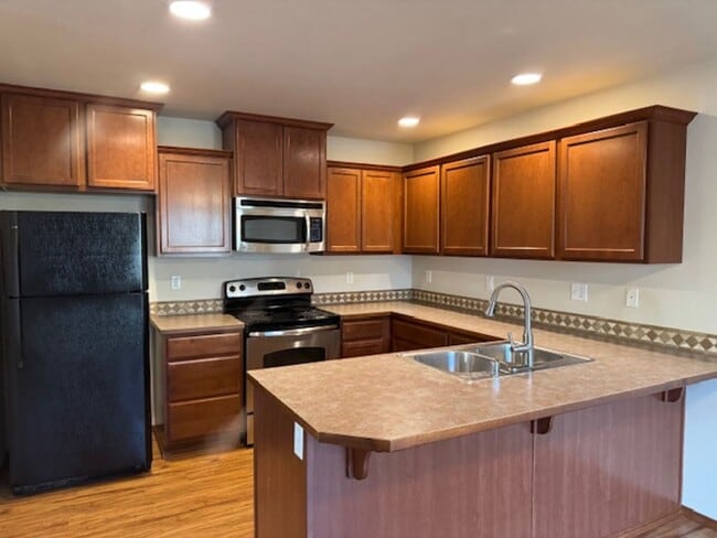 Photo - DHALIWAL2 Unidad 3303