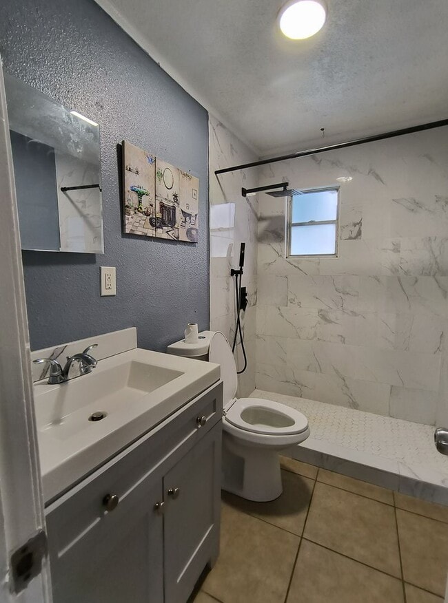 Photo - 2-Bedroom Home for Rent in Downtown Winter...