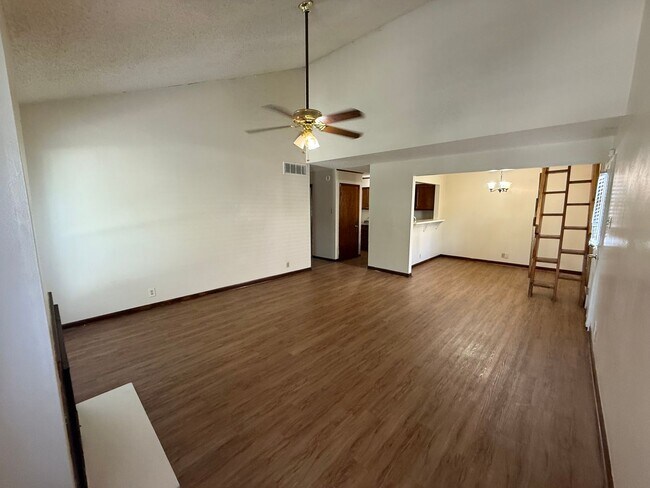 8231 Bayou Fountain Ave Unit 8231-3