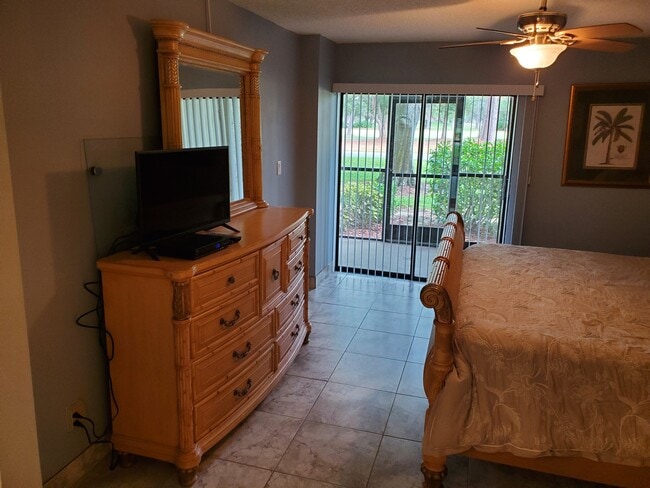 Photo - 2800 Cove Cay Dr Unidad 2800 Cove Cay Drive, 1E