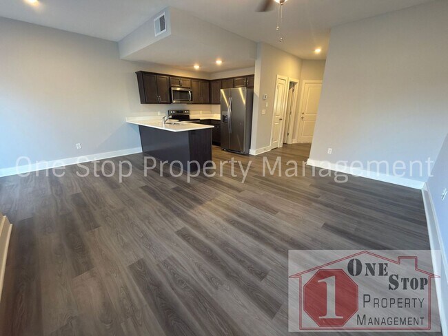 Photo - 3 Bedroom / 2.5 Bathroom Townhome in Louisburg, KS!