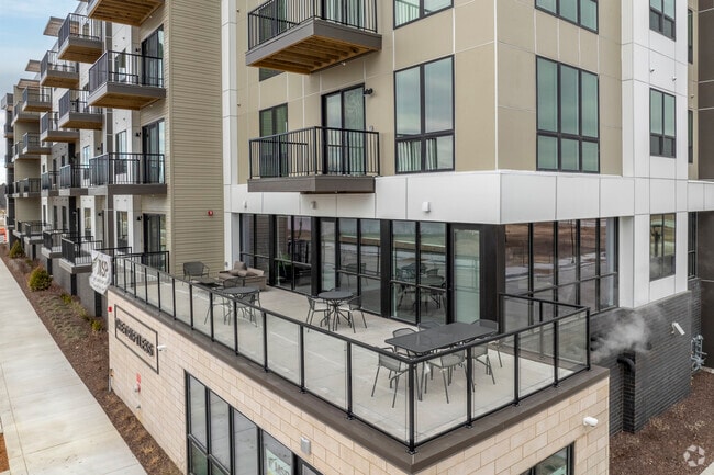 Common Area - Sundeck