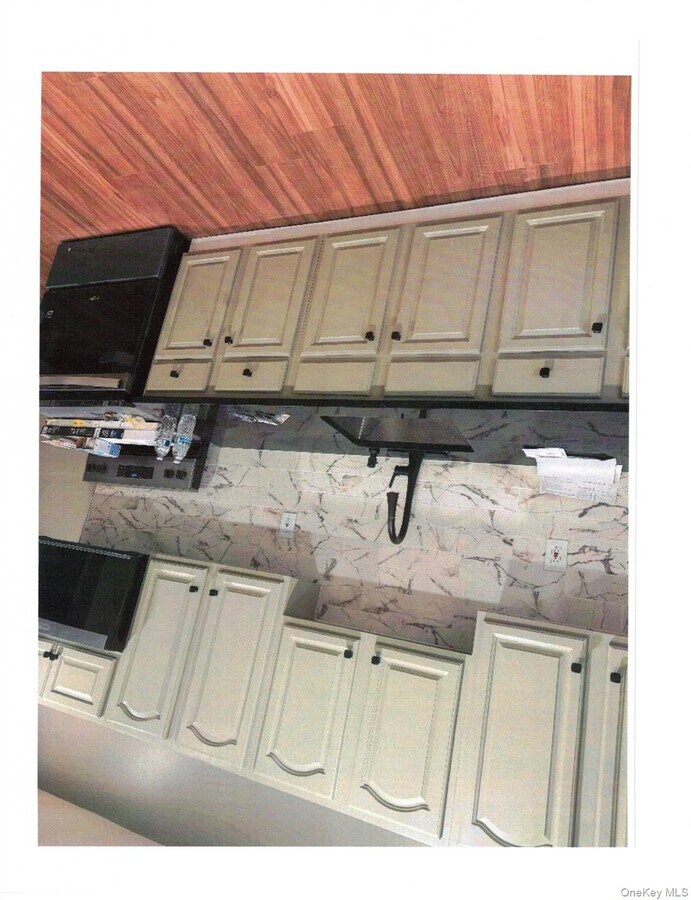 Photo - 68 Weirfield St Unit 2