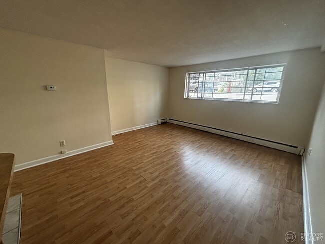 Photo - 90 Gardner St Unit 3B