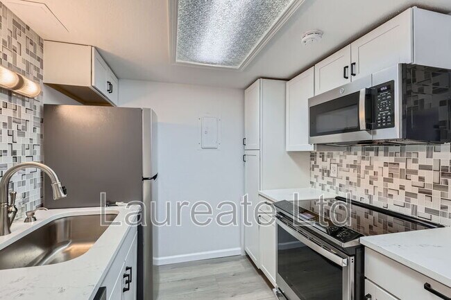 Photo - 8225 S Fairmount Dr Unit #2-105