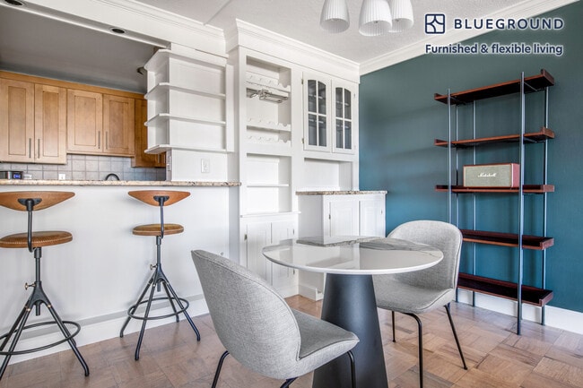 Photo - 6 Whittier Pl Unidad FL10-ID288